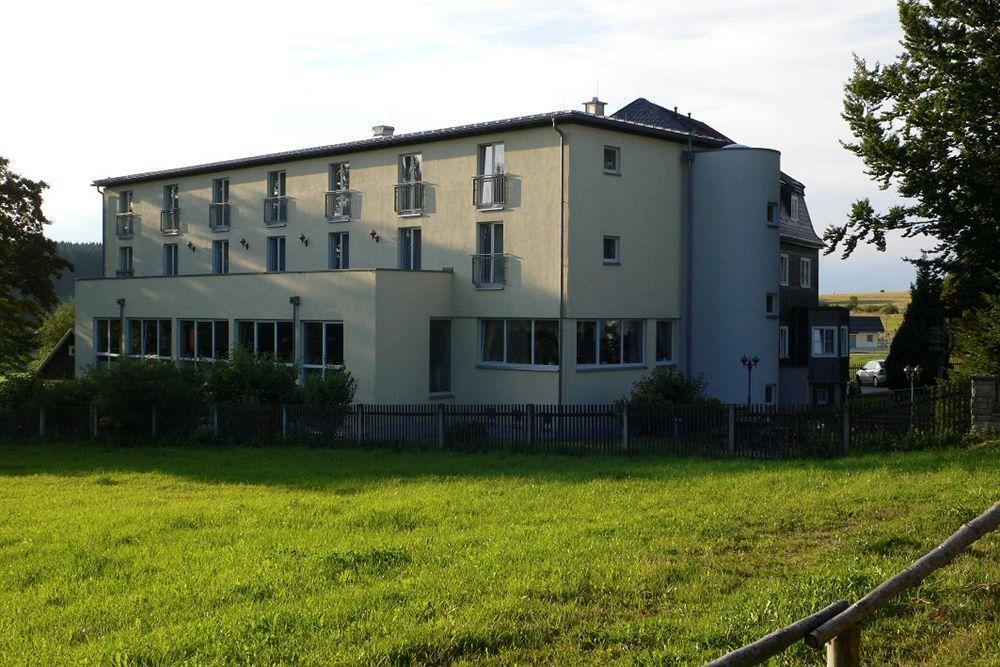 Hotel Haus Oberland Masserberg Ngoại thất bức ảnh