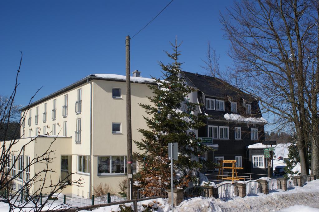 Hotel Haus Oberland Masserberg Ngoại thất bức ảnh
