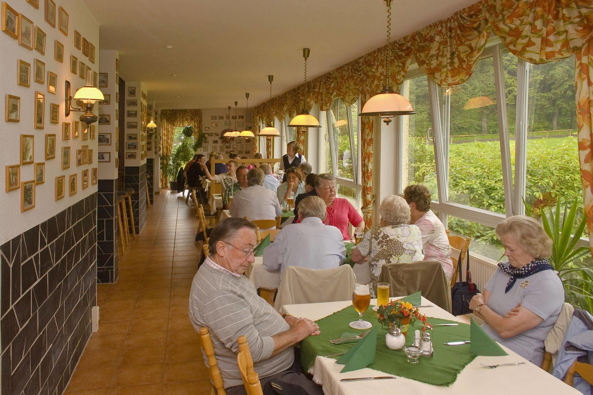 Hotel Haus Oberland Masserberg Ngoại thất bức ảnh