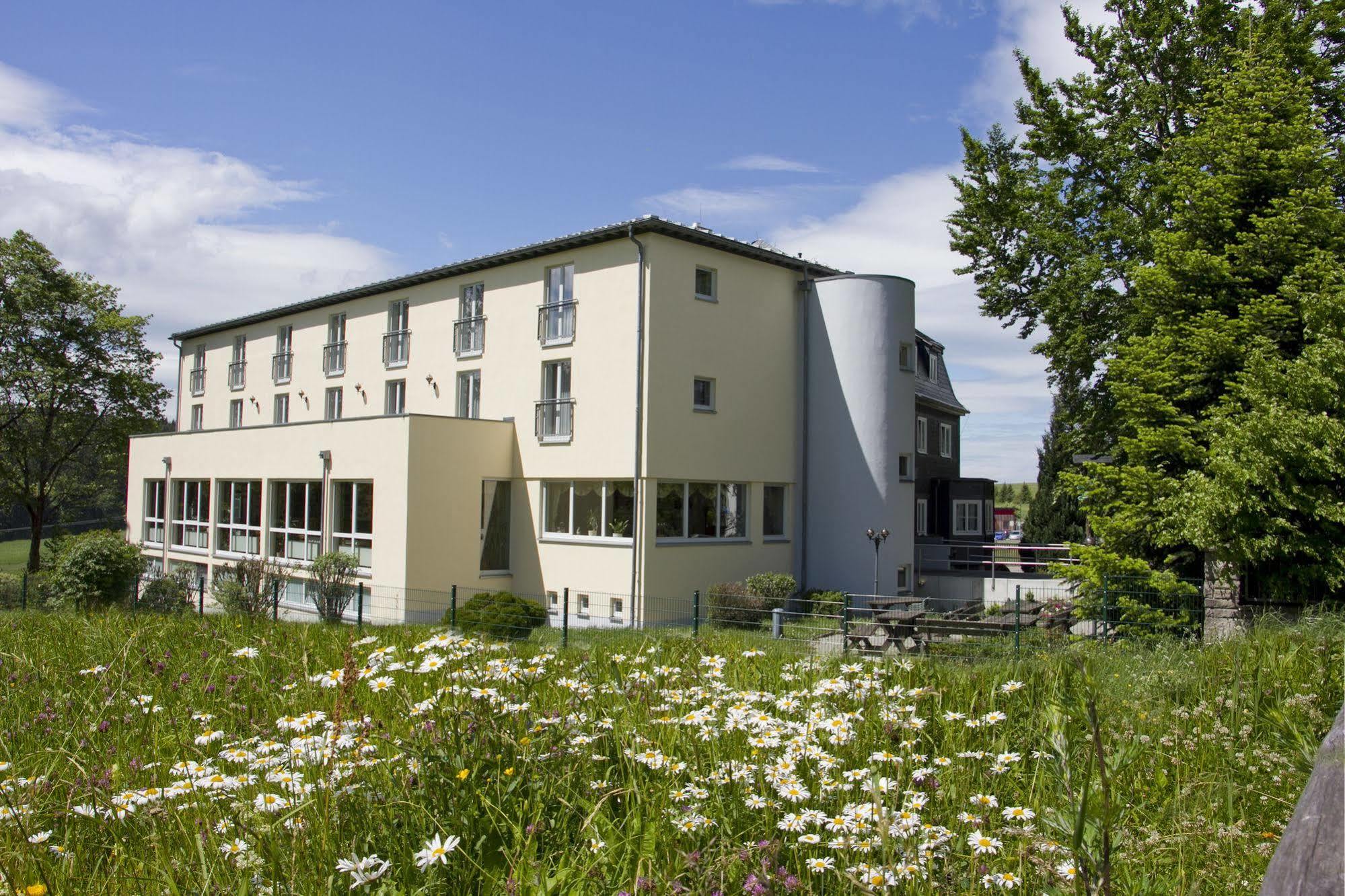 Hotel Haus Oberland Masserberg Ngoại thất bức ảnh